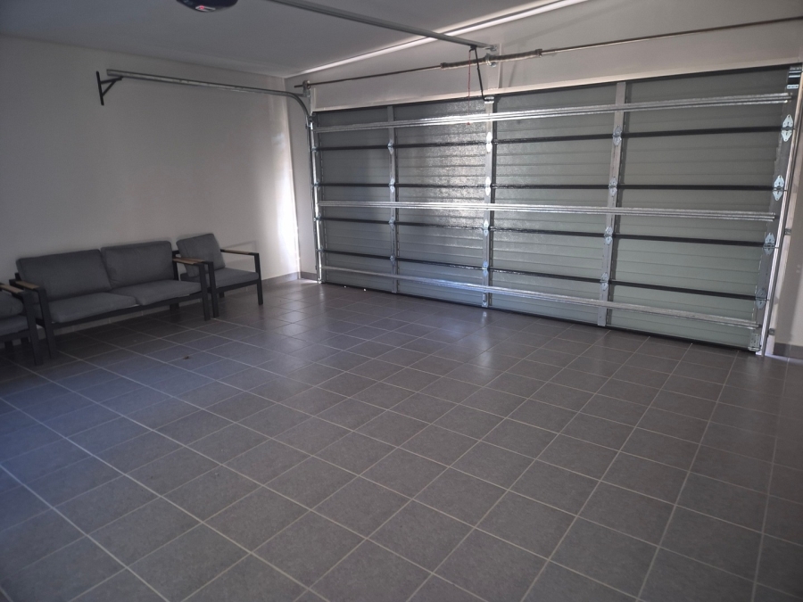 To Let 3 Bedroom Property for Rent in Van Der Hoff Park North West